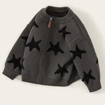 SUDADERA CON CREMALLERA MODELO ESTRELLA